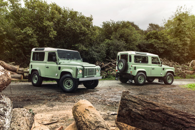 Land Rover Defender-weetjes - Wist je dat de eerste Land Rover als tractor bedoeld was?