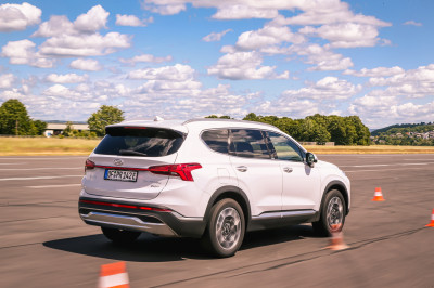 TEST - Volvo XC60 verplettert BMW X3, Hyundai Santa Fe en Land Rover Discovery Sport