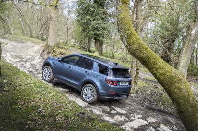 Goedkope krachten: Land Rover Discovery Sport en Range Rover Evoque P300e als PHEV (2020)