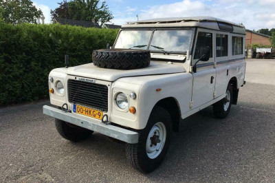 Marktplaats: ga de verveling te lijf met deze vijf terreinwagens