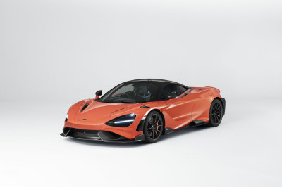 McLaren 765LT heeft 765 pk in z'n lange achterwerk liggen
