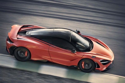 McLaren 765LT heeft 765 pk in z'n lange achterwerk liggen