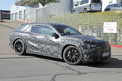 Deze Mercedes-SUV veegt de vloer aan met de Tesla Model X Plaid