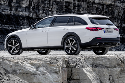 Liggen er kiezels op jouw oprijlaan? Dan is de Mercedes C-Klasse All-Terrain voor jou