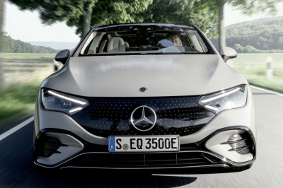 Dit is de volledige elektrische Mercedes EQE! Denken we ...