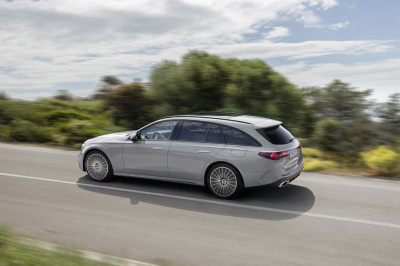 Mercedes E-klasse Estate (2023): beeldschone achterkant kost bagageruimte
