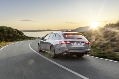 Mercedes E-klasse Estate (2023): beeldschone achterkant kost bagageruimte