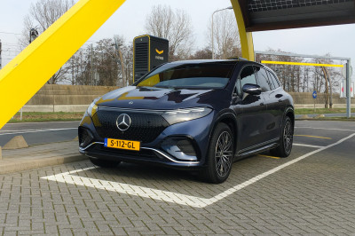 Nieuwe regel: SUV’s betalen extra om te parkeren in deze stad