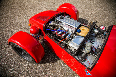 Donkervoort D10 (1988) vs. Donkervoort D8 GTO-JD70 (2020): een wereld van verschil