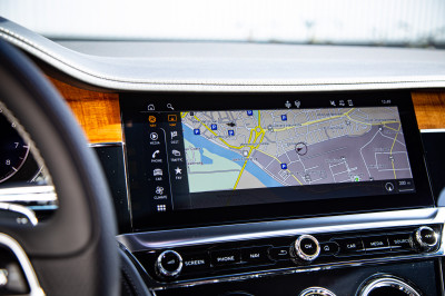 Bentley Continental R vs. Continental GT V8: Kin omhoog, borst vooruit
