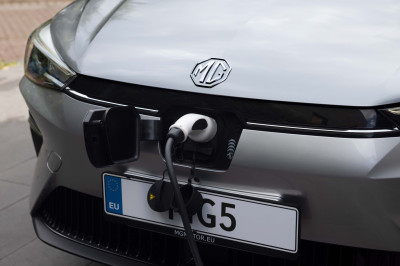 Prijzen MG5 Electric hoger dan verwacht – steekt MG subsidie in eigen zak?