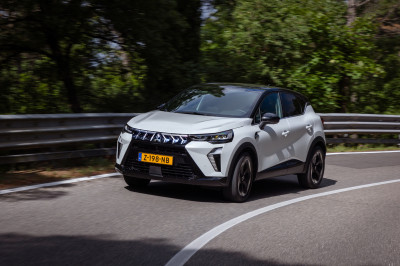 TEST Mitsubishi ASX (2024) - deze 2 handigheidjes komen Renault Captur-rijders bekend voor