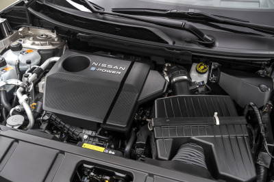 Eerste review: deze Nissan X-Trail heeft 3 motoren, 7 zitplaatsen en aandrijving op 4 wielen – te veel van het goede?