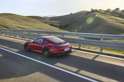 Is ook de nieuwe Porsche 911 GTS weer de uitvoering die je moet hebben?