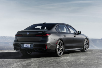 Chris Bangle, eat your heart out! De BMW 7-serie kan nóg controversiëler
