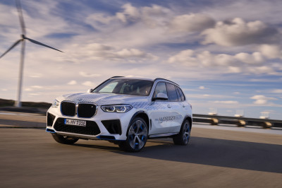 Is waterstof de toekomst? Ook BMW zelf lijkt nog te twijfelen