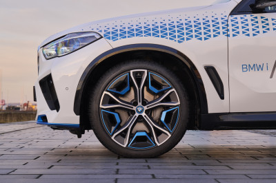 Is waterstof de toekomst? Ook BMW zelf lijkt nog te twijfelen