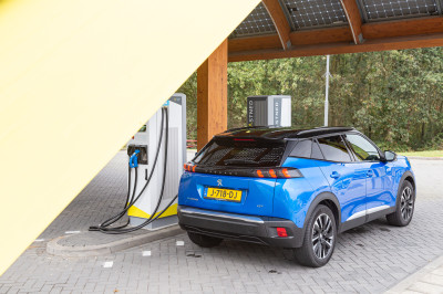 Overheid schroeft subsidie voor elektrische auto's nóg verder terug