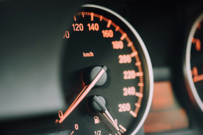 WA, beperkt casco of all risk: welke dekking past bij het bouwjaar van jouw auto?