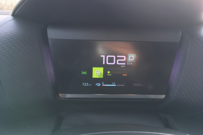 Drie voordelen en drie nadelen van de elektrische Citroën e-C4