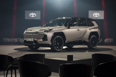 5 dingen die ons opvallen aan de nieuwe Toyota RAV4 (2026)