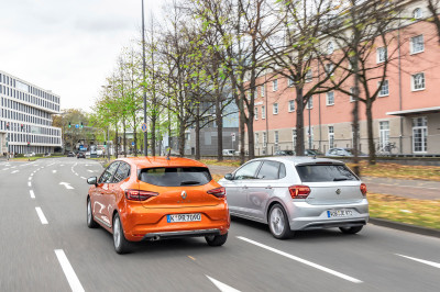 Test: welke is ruimer, de Renault Clio of de Volkswagen Polo?