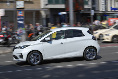 Opel Corsa-e vs. Renault Zoe: prijs, private lease en ruimte vergeleken