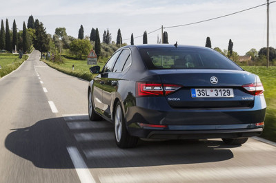 Skoda Superb prijzen en specificaties