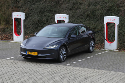 Autoverkopen januari 2025: Nederland kent écht geen Tesla-schaamte