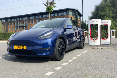 Tesla-rijders, konden jullie dit weekend ook niet in jullie auto?