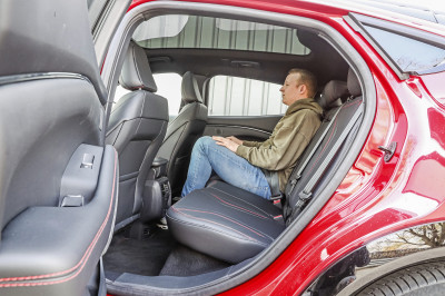 Test BMW iX3, Ford Mustang Mach-E en Mercedes EQC: dit is de comfortabelste grote elektrische suv