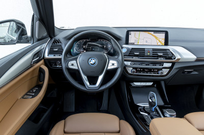 Test: zo vermorzelt de Hyundai Ioniq 5 de veel duurdere BMW iX3 en Audi Q4 E-Tron