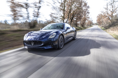 TEST Maserati GranTurismo Folgore: hoe kan iets zó saai én zó bruut zijn?
