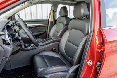 TEST – MG ZS EV tegen Citroën e-C4: actieradius is belangrijker dan comfort