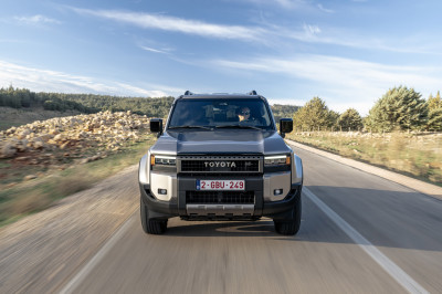 Toyota dwingt je tot een hybride Land Cruiser - maar erg is dat niet