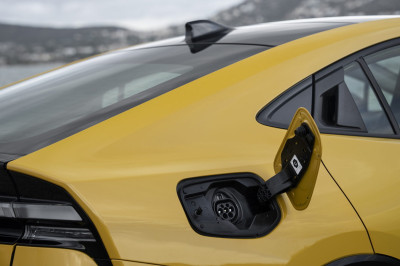 Met dit snufje verander je de nieuwe Toyota Prius (2023) in een aangename thuiswerkplek