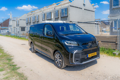 TEST - Waarom de Toyota Proace met dubbele cabine net even prettiger rijdt