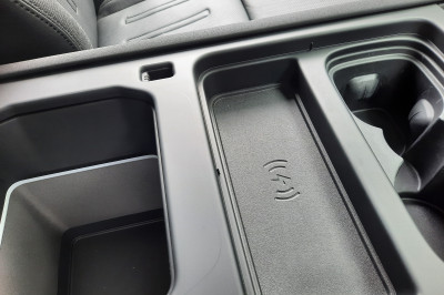 Ssst - dit zijn alle geheime vakjes van de nieuwe Land Rover Defender!