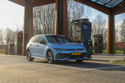 Volkswagen Golf GTE (2024): actieradius gemeten bij 100 en 130 km/h