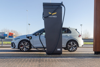 Met deze 4 tips houd jij de batterij van jouw plug-in hybride gezond