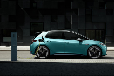 Elektrisch rijden? Dit moet je weten over je autoverzekering