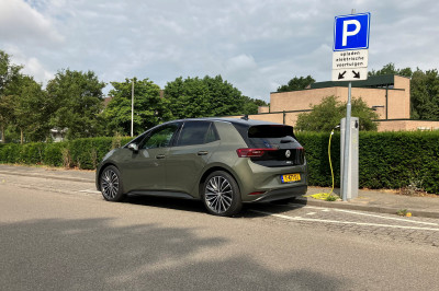 Waarom je moet oppassen als je rond de jaarwisseling een elektrische auto koopt