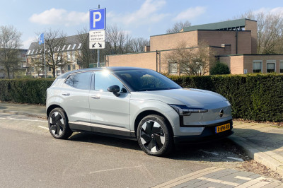 Met deze slimme greep maakt Volvo de EX30 goedkoper dan de Kia EV3