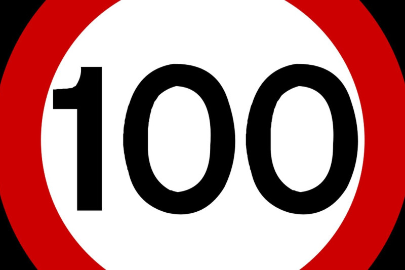 Hoe lossen we het stikstofprobleem op? Door 100 km/h te gaan rijden op de snelweg