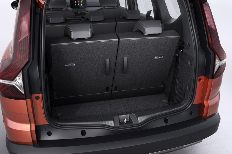 New Dacia Jogger seats seven and is the first hybrid Dacia
