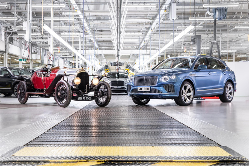 Bentley bouwt in 100 jaar net zoveel auto's als Toyota in één week