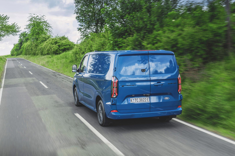 Ford Transit Custom gaat in 2024 ook elektrisch