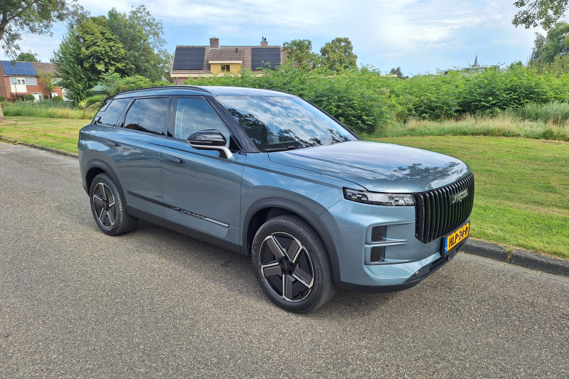 TEST: Dit is op papier de perfecte auto voor Nederland, maar als je ermee rijdt ...