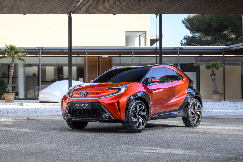 Opvolger van de Toyota Aygo (2022) is HUGE