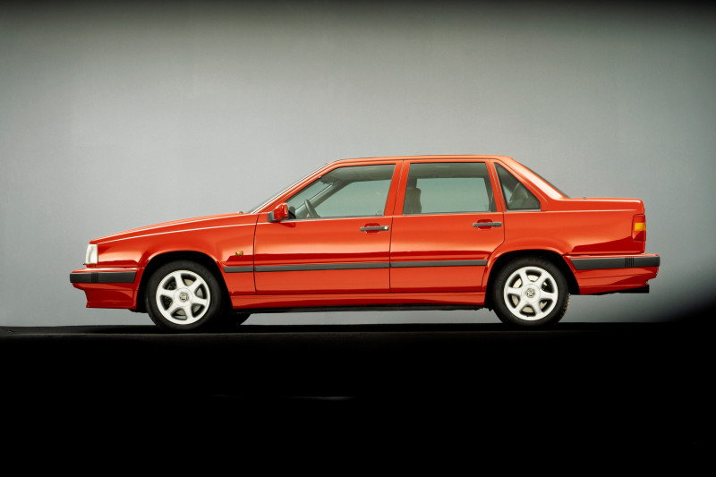 Volvo 850 - De redder van Volvo viert zijn dertigste verjaardag